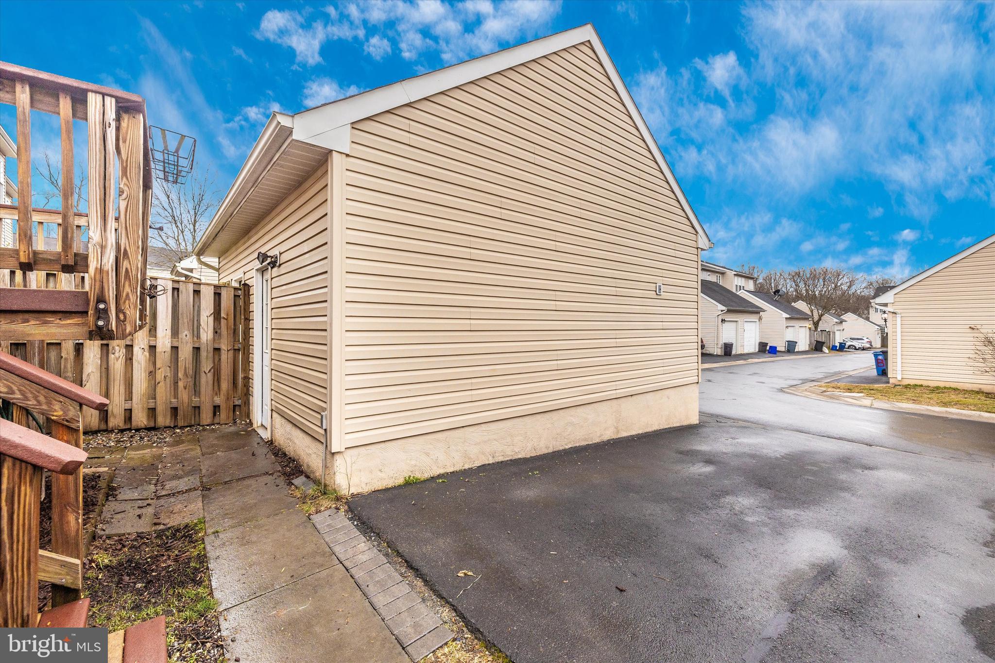 13906 Lullaby Road Germantown, MD 20874 - Photo 31 of 49 detached garage