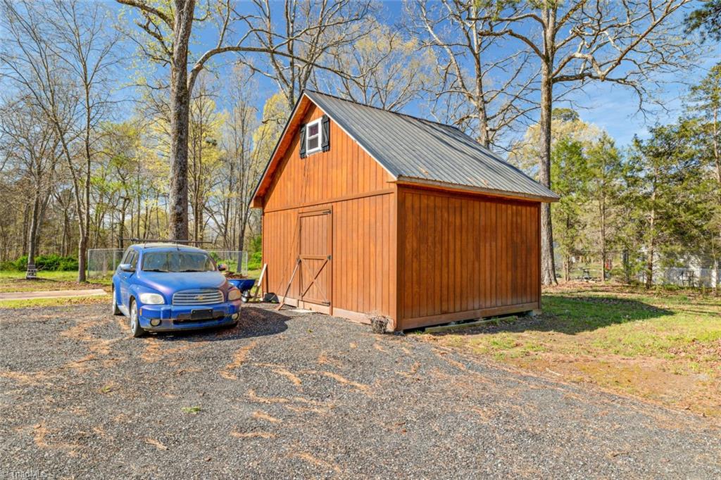 516 Old Embler Road Thomasville, NC 27360 - Photo 25 of 30