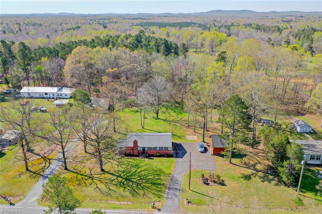516 Old Embler Road Thomasville, NC 27360 - Photo 28 of 30