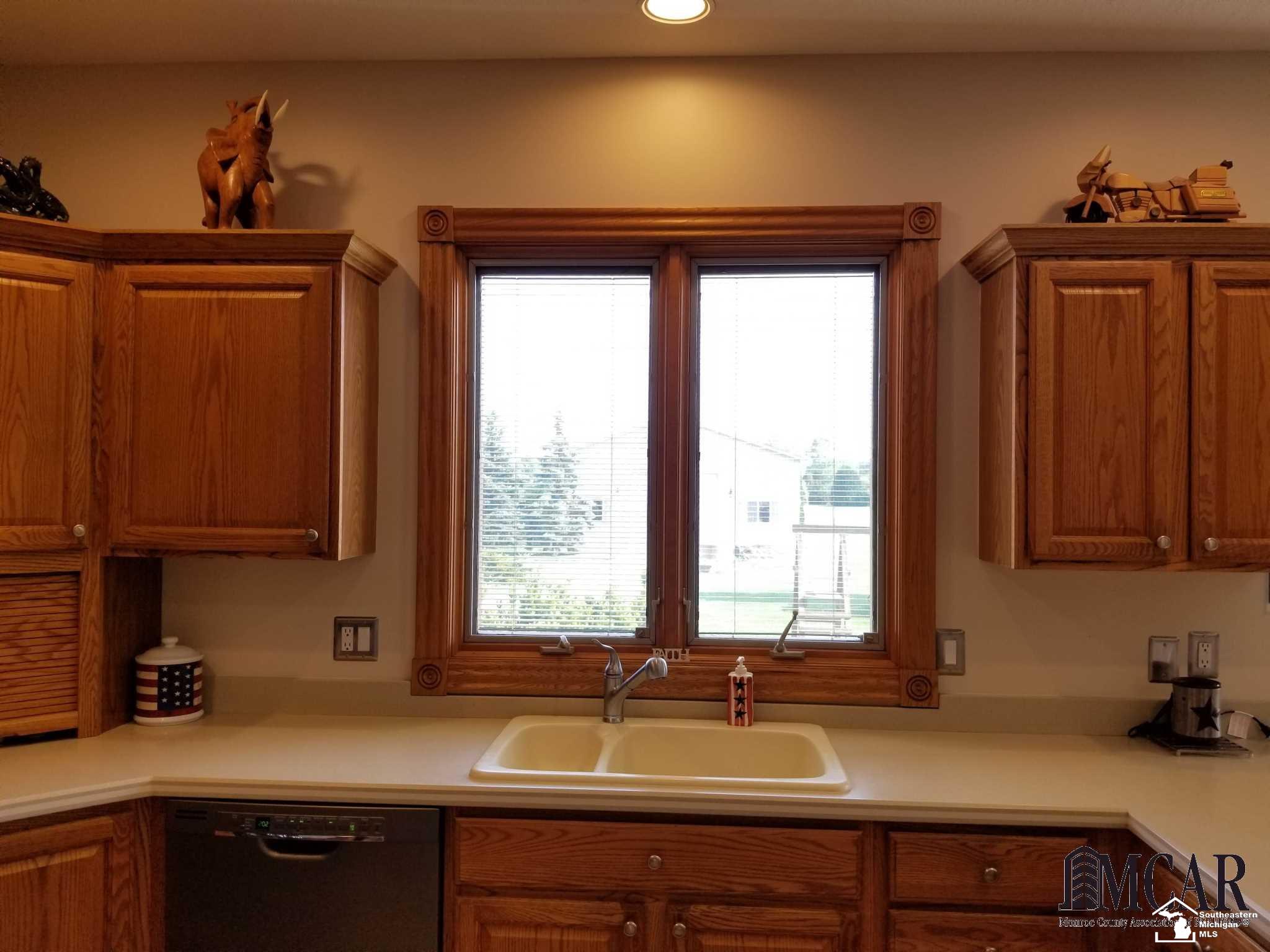 184 West Labo Road Carleton, MI 48117 - Photo 21 of 31 21453950-20.JPG