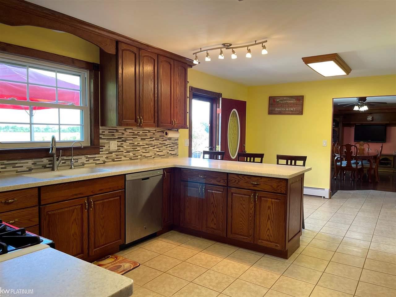 9738 Norman Road Avoca, MI 48006 - Photo 66 of 80 50053870-77.JPG