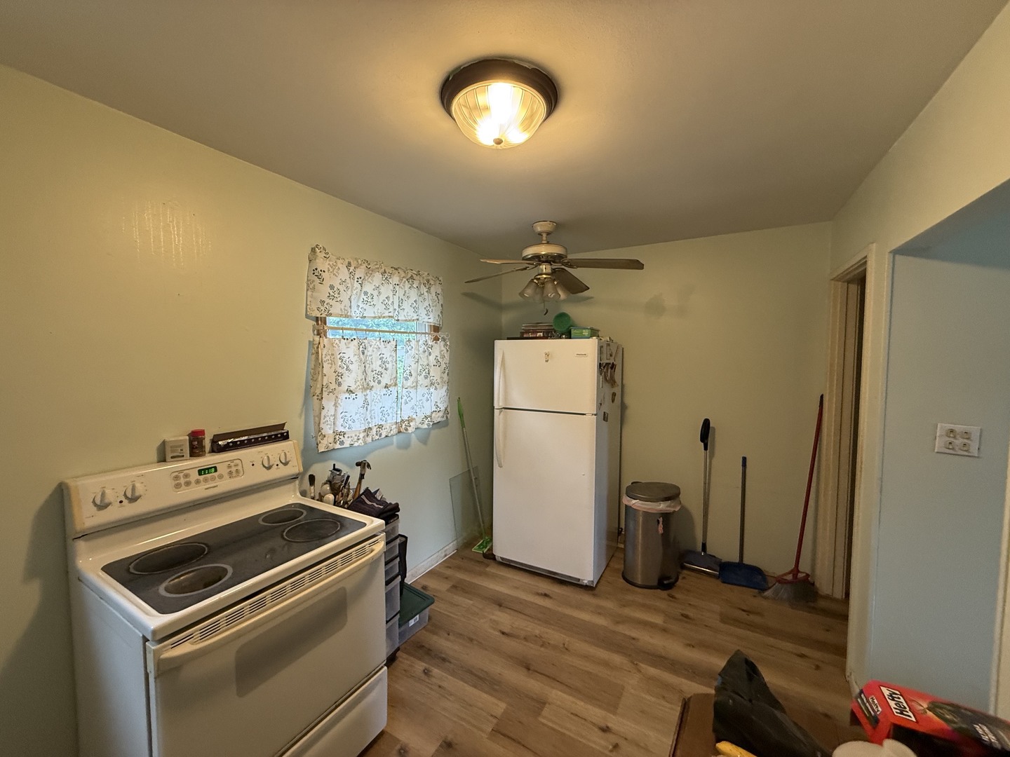 2025 Delaware Road Waukegan, IL 60087 - Photo 6 of 11 Gallery Image 6