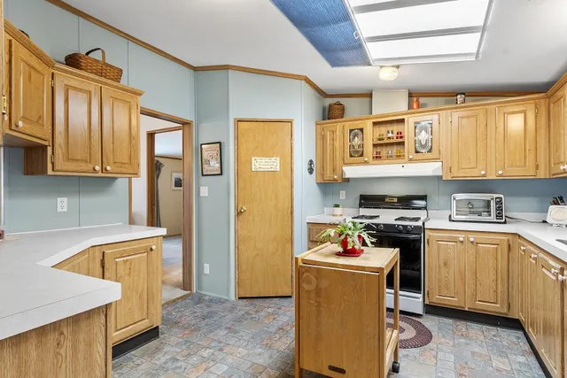 $299,000 | 53 Oak Drive, North Hampton, NH 03862