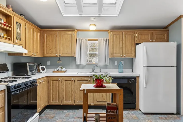 $299,000 | 53 Oak Drive, North Hampton, NH 03862