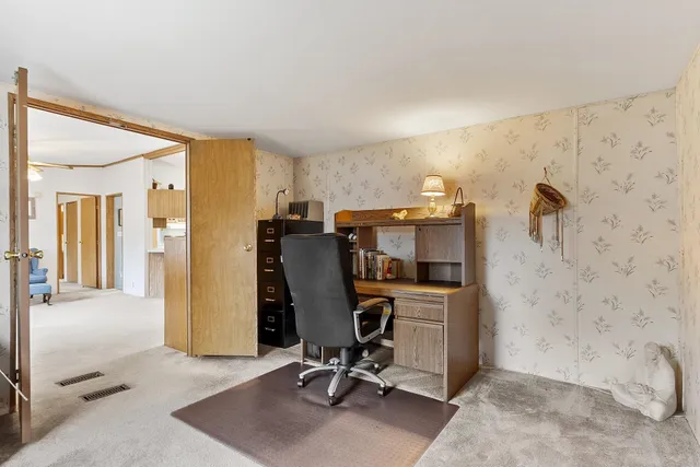 $299,000 | 53 Oak Drive, North Hampton, NH 03862