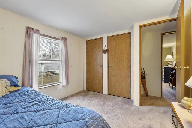 $299,000 | 53 Oak Drive, North Hampton, NH 03862