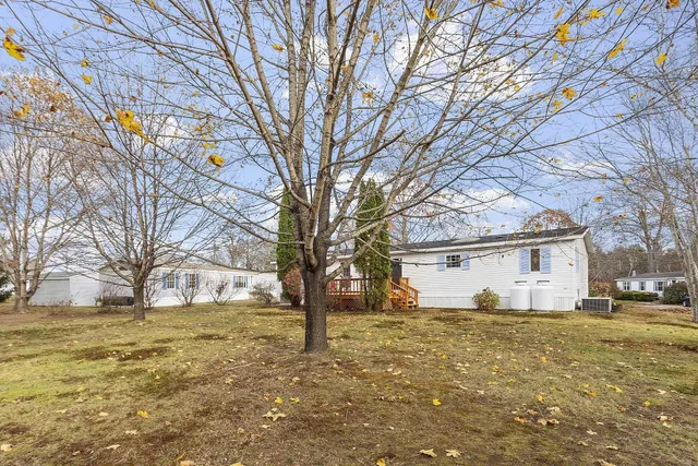 $299,000 | 53 Oak Drive, North Hampton, NH 03862