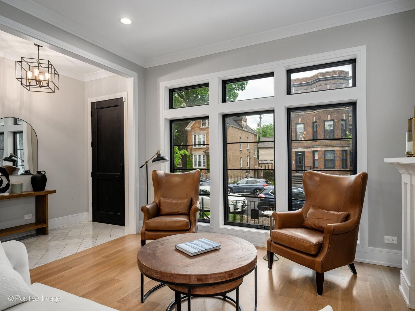 2153 West Fletcher Street Chicago, IL 60618 - Photo 3 of 41