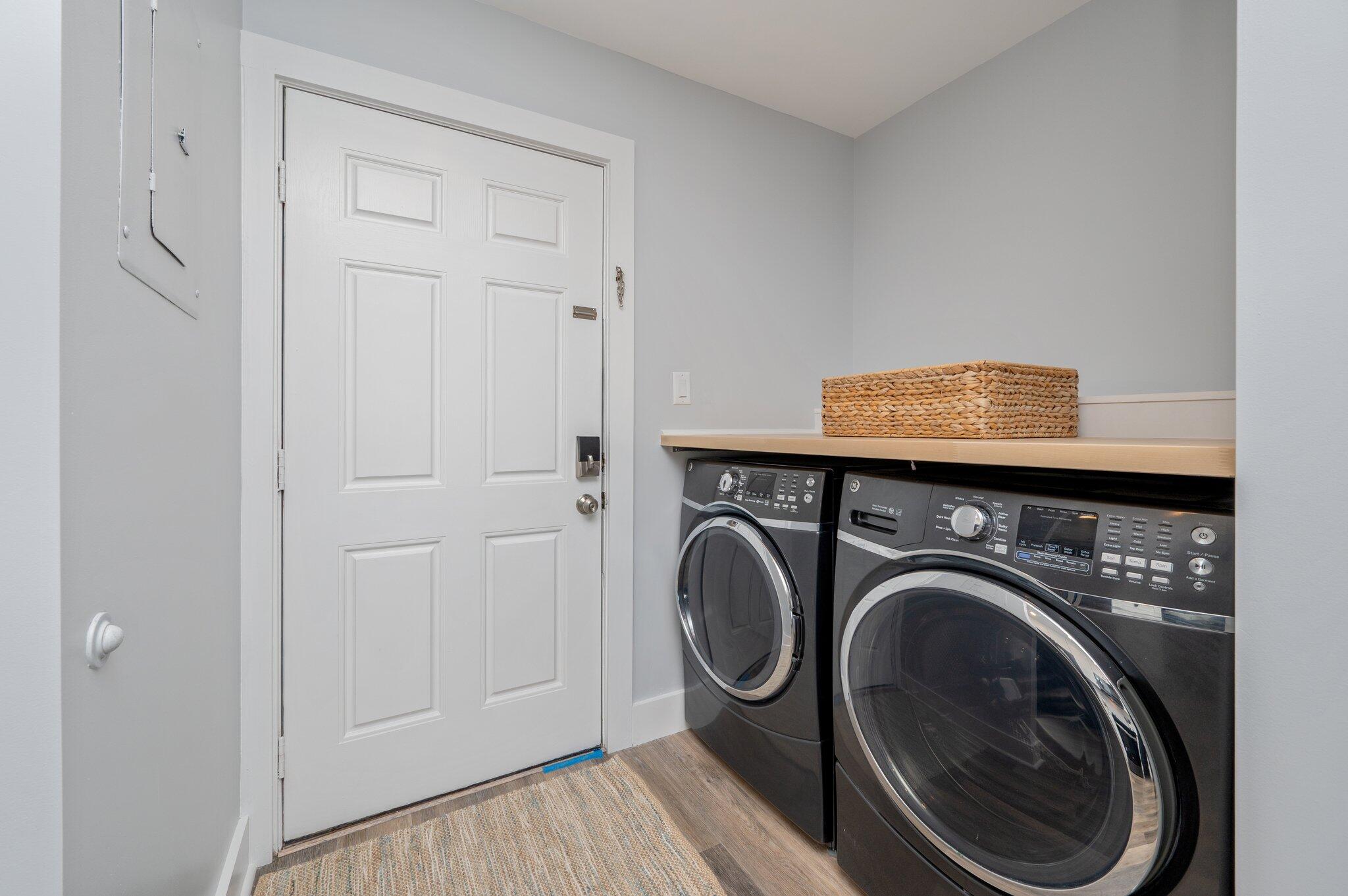 23011 Front Beach Road, Unit E8 Panama City Beach, FL 32413 - Photo 17 of 59 Full Size Washer & Dryer