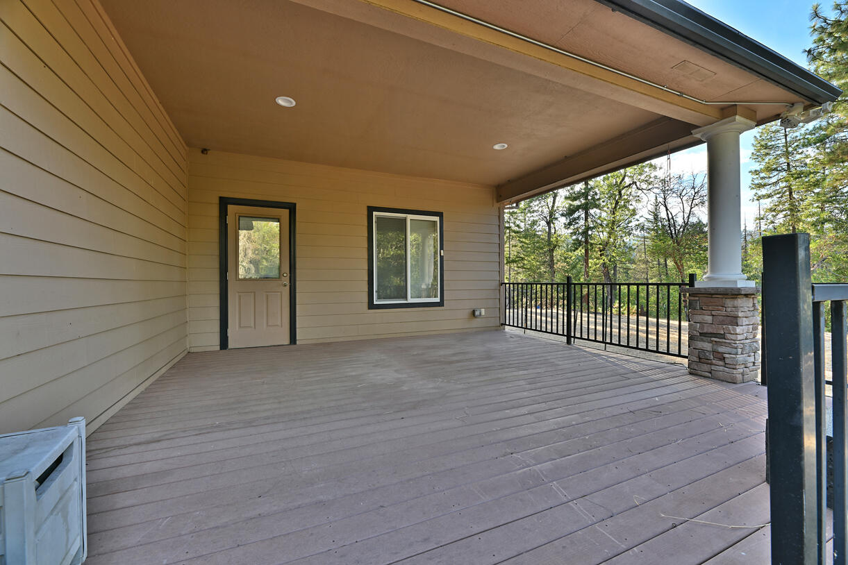 15900 Ramsey Road White City, OR 97503 - Photo 15 of 22 14 Deck-Patio Off Master