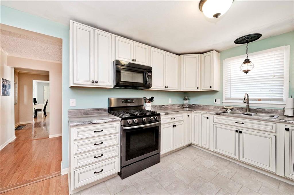 2888 Huntsville Road Pendleton, IN 46064 - Photo 7 of 38