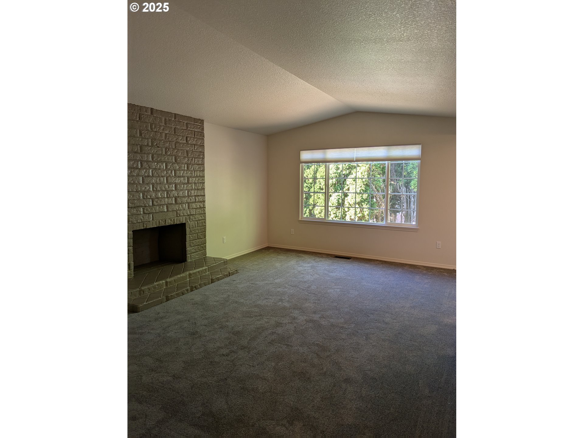 1284 Southwest 4th Street Gresham, OR 97080 - Photo 8 of 19 Gallery Image 8