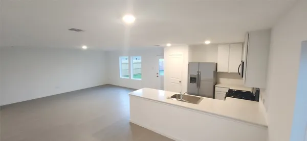 $2,400 | 26815 Prairie Smoke Lane, Katy, TX 77493