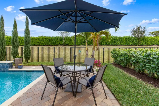 $884,900 | 11971 Southwest Still Waters Avenue, Port St. Lucie, FL 34987