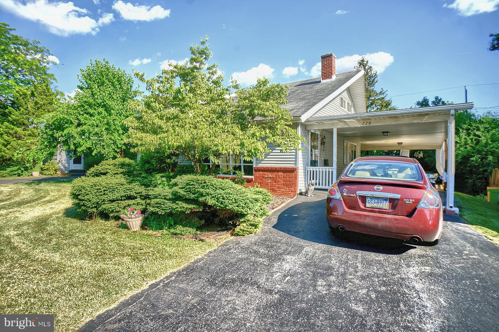 720 Gunnison Road York, PA 17404 - Photo 1 of 22