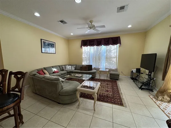 $2,600 | 408 North Key Lime Square Southwest, Vero Beach, FL 32968