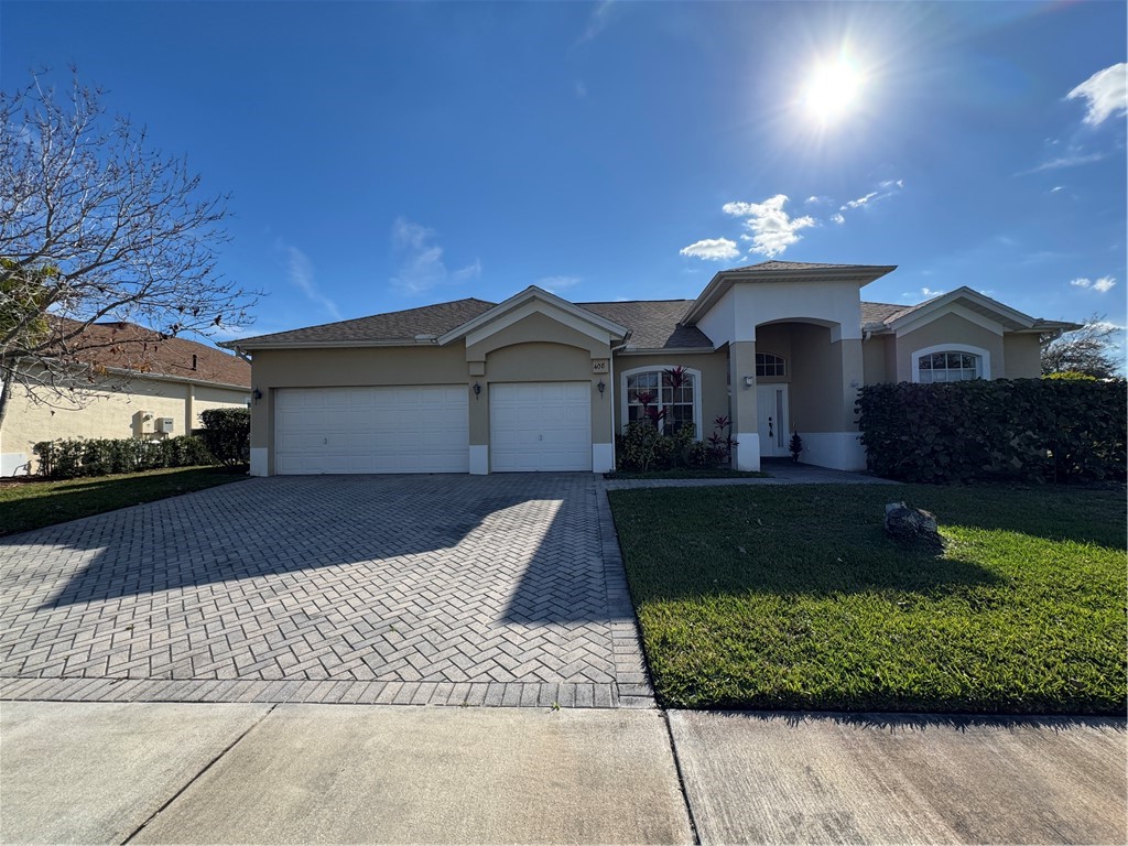 408 North Key Lime Square Southwest Vero Beach, FL 32968 - Photo 2 of 36