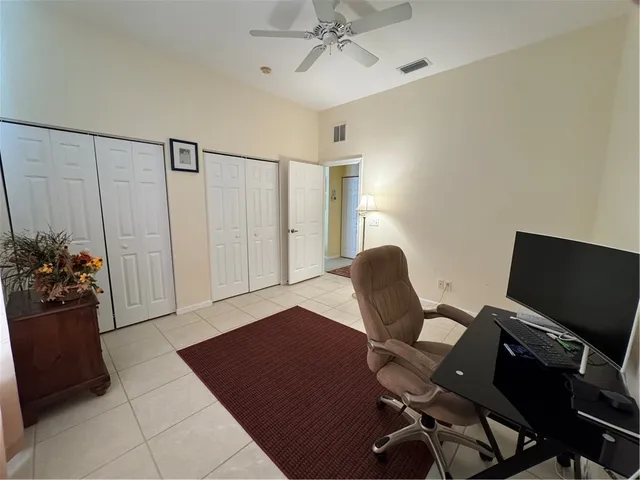 $3,100 | 408 North Key Lime Square Southwest, Vero Beach, FL 32968