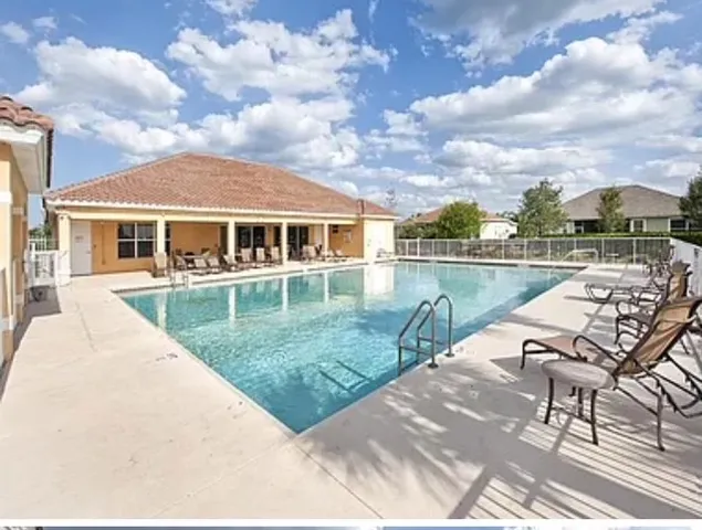 a view of a tennis court