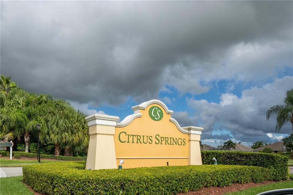 408 North Key Lime Square Southwest Vero Beach, FL 32968 - Photo 29 of 36