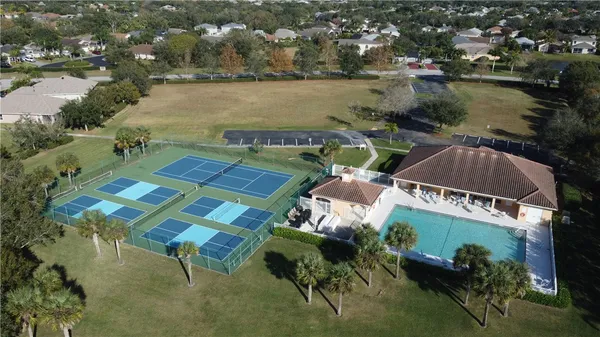 $2,600 | 408 North Key Lime Square Southwest, Vero Beach, FL 32968