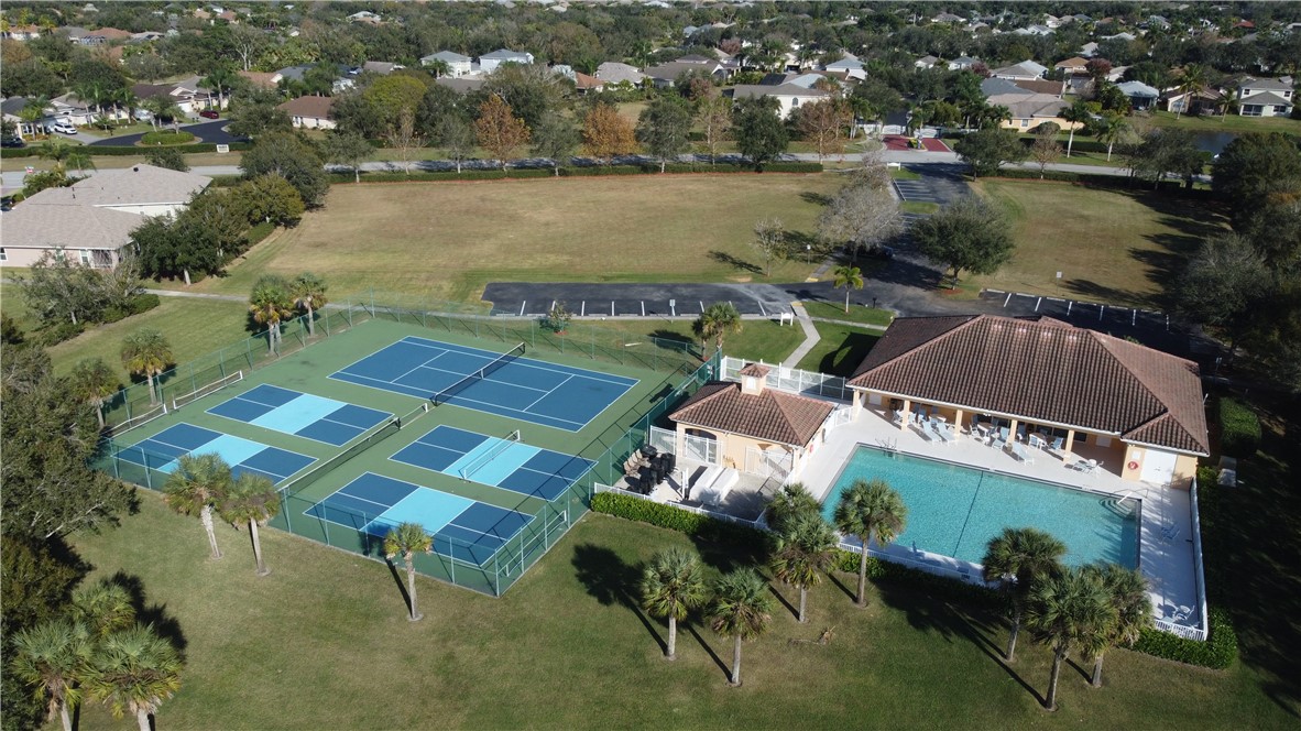 408 North Key Lime Square Southwest Vero Beach, FL 32968 - Photo 35 of 36