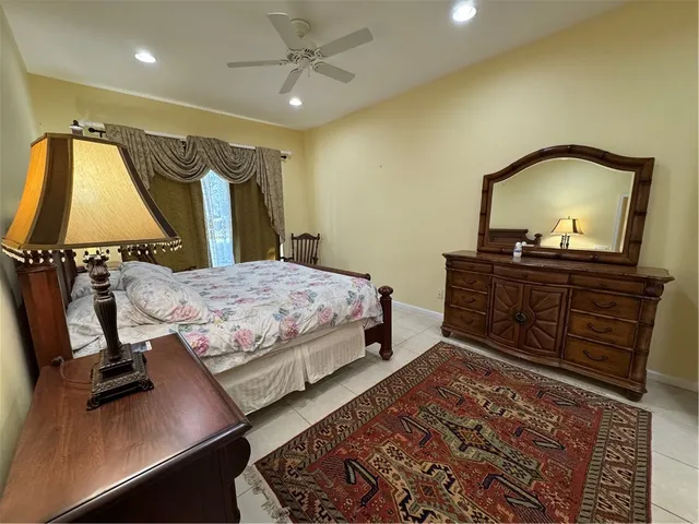 $3,100 | 408 North Key Lime Square Southwest, Vero Beach, FL 32968