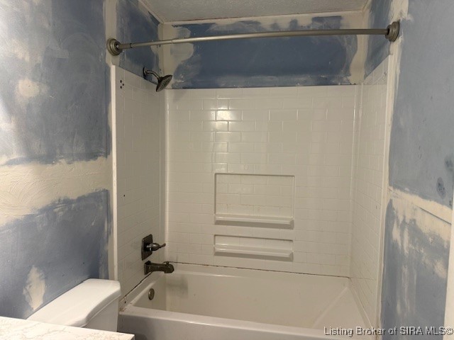 3810 Wayne Street New Albany, IN 47150 - Photo 8 of 21 full bath off hallway