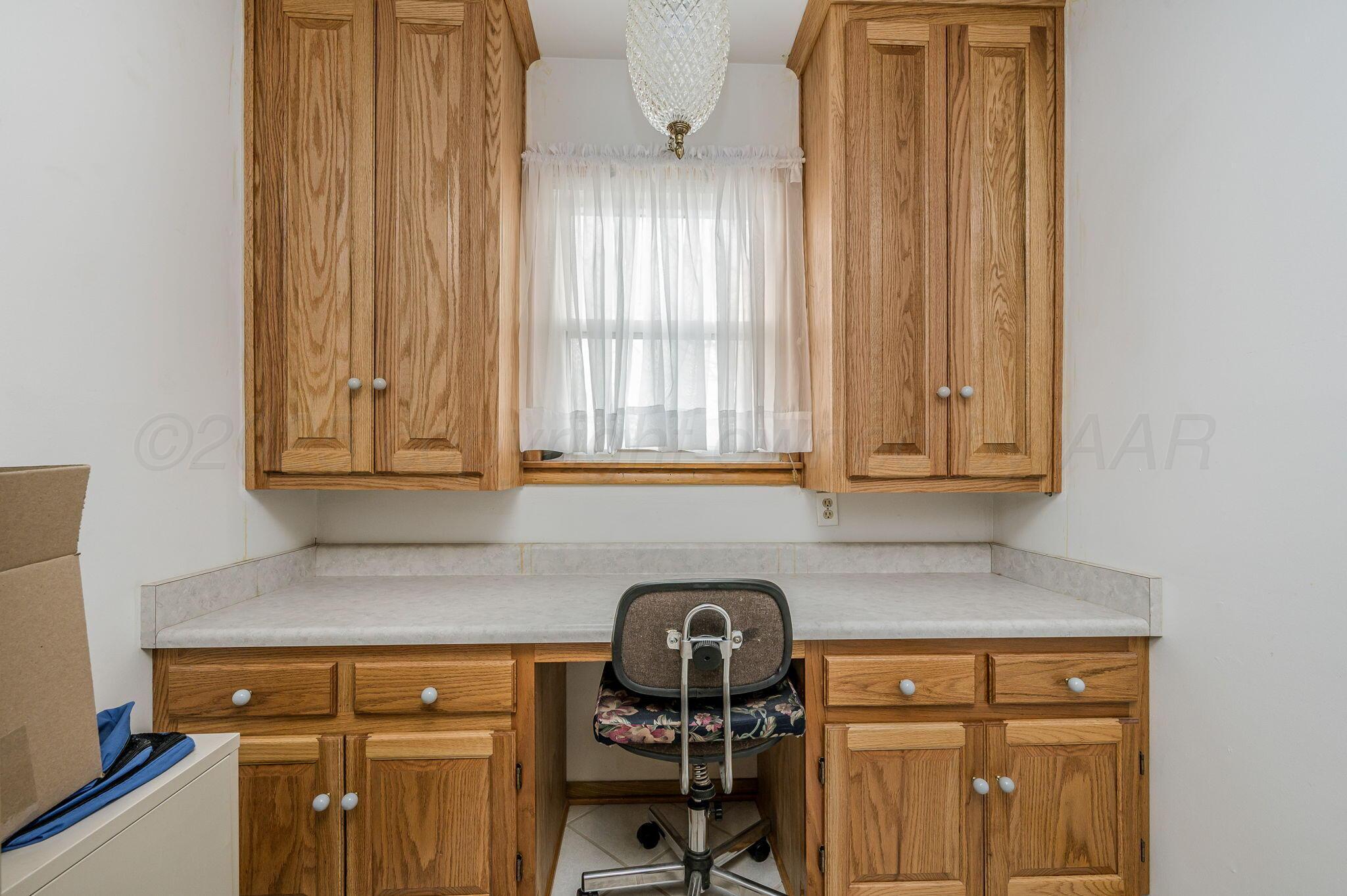 210 Geronimo Road Amarillo, TX 79108 - Photo 12 of 22 Utility Room-2