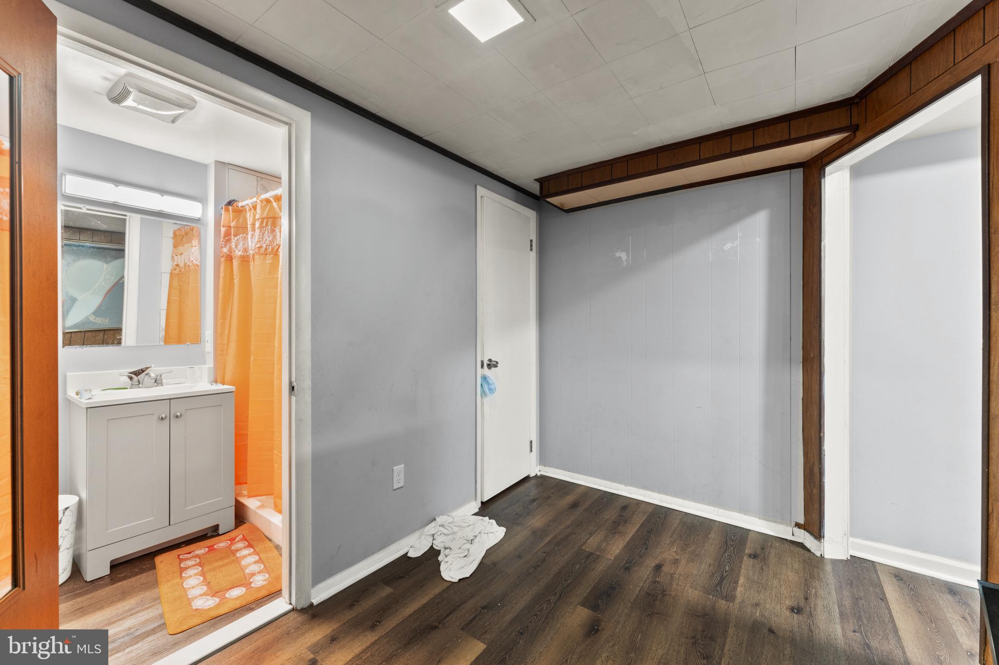 8146 Gray Haven Road Dundalk, MD 21222 - Photo 18 of 18 wooden floor in an empty room