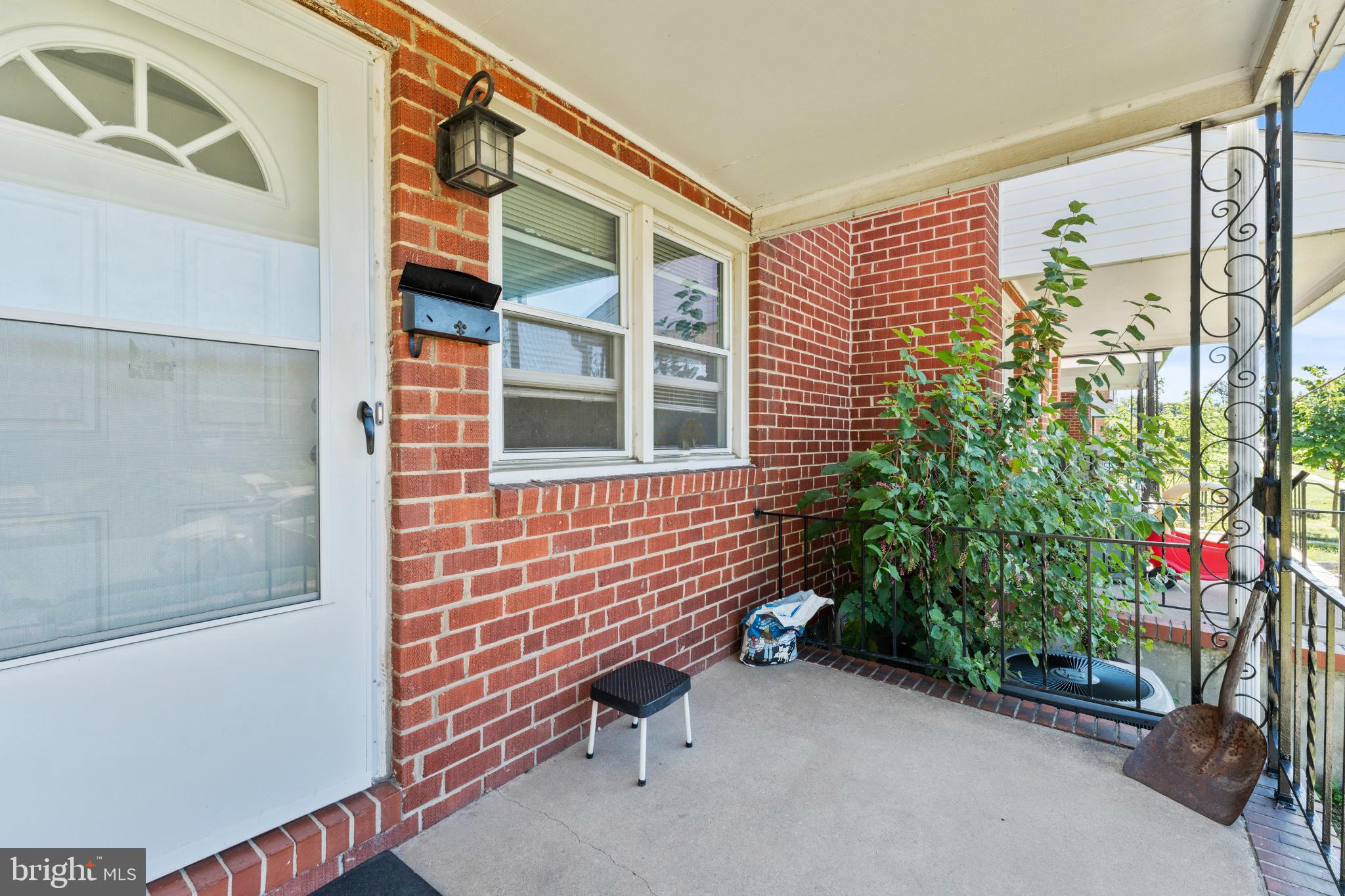 8146 Gray Haven Road Dundalk, MD 21222 - Photo 2 of 18