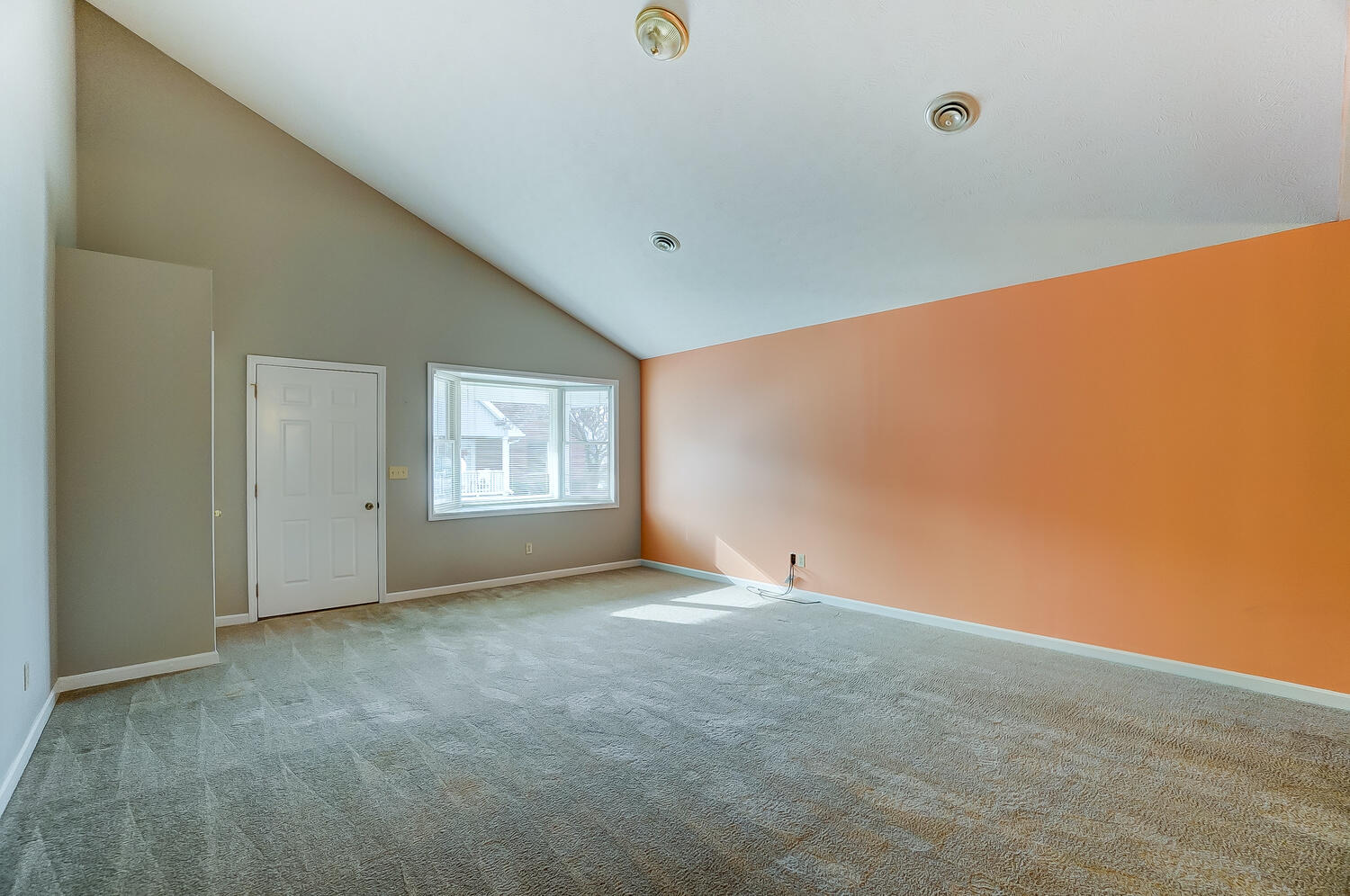 484 Ridgeview Circle East, Unit 1 Springfield, OH 45504 - Photo 6 of 32