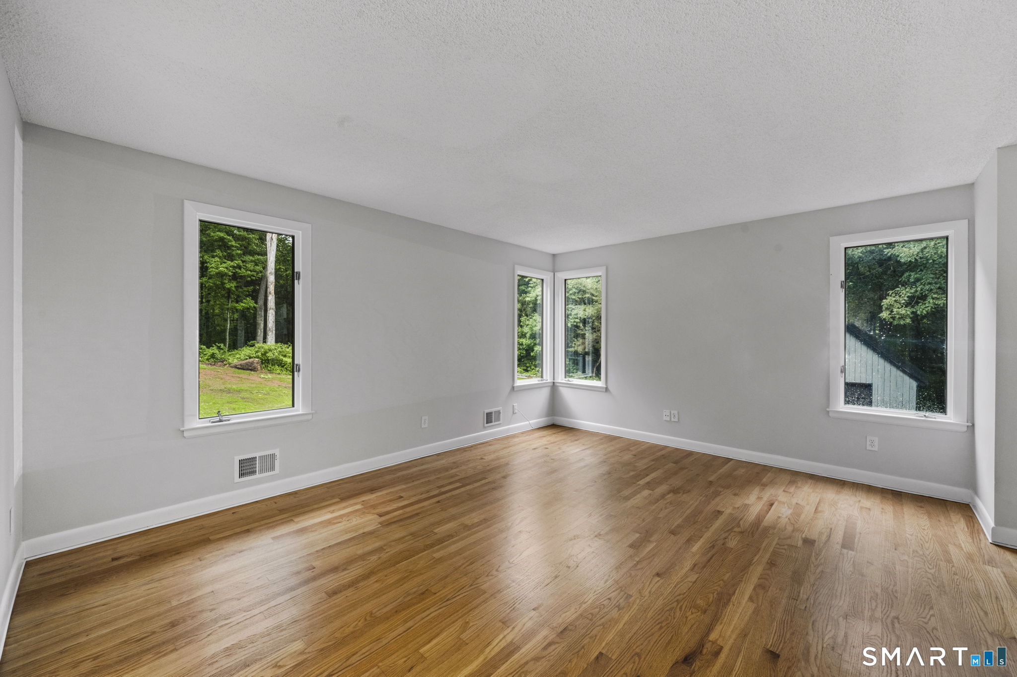 30 North Canton Road Simsbury, CT 06092 - Photo 24 of 38