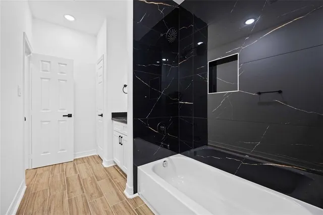 $2,300 | 5311 Liberty Road, Unit 2, Houston, TX 77026