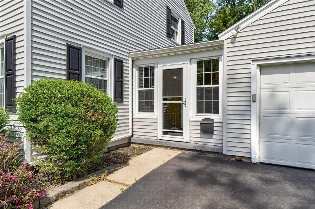 1792 Winton Road North Irondequoit, NY 14609 - Photo 5 of 48