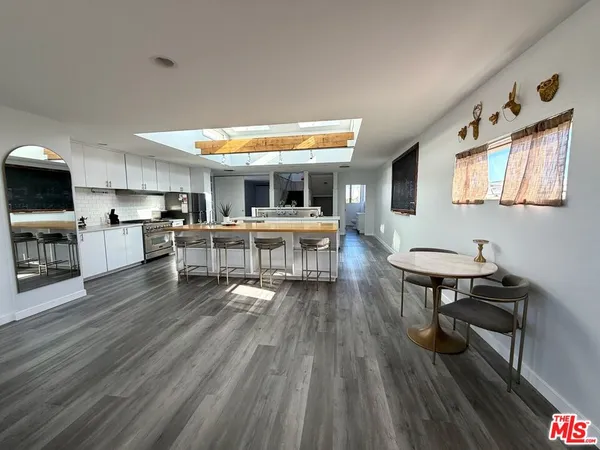 $8,400 | 46 Rose Avenue, Venice, CA 90291