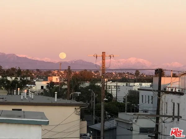 $8,400 | 46 Rose Avenue, Venice, CA 90291