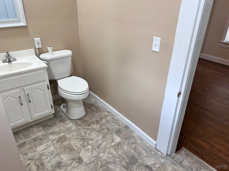 511 Mary Street Utica, NY 13501 - Photo 3 of 27