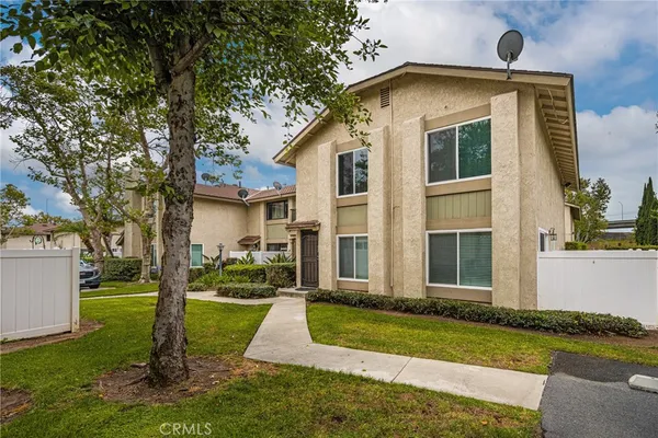 $599,000 | 16862 Donwest, Tustin, CA 92780