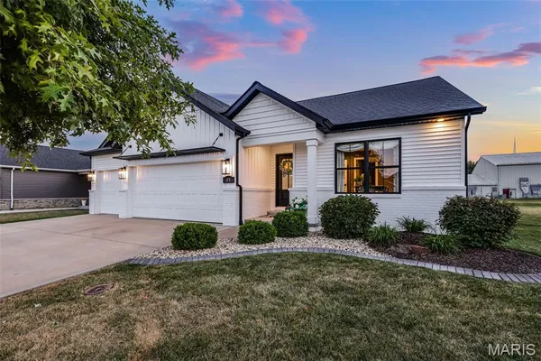 $600,000 | 21 Nickel Plate Drive, Edwardsville, IL 62025