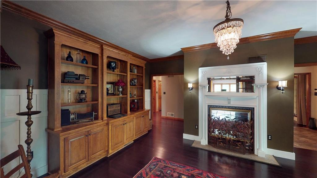 9153 Woodcrest Road Pittsburgh, PA 15237 - Photo 12 of 25 Gallery Image 12