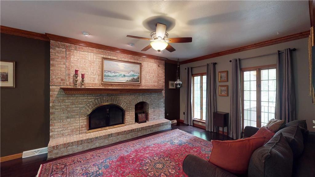 9153 Woodcrest Road Pittsburgh, PA 15237 - Photo 8 of 25 Gallery Image 8