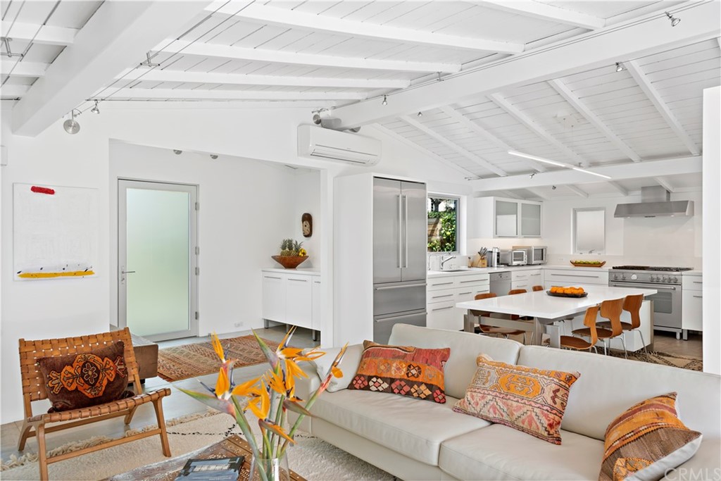 239 Fairview Street Laguna Beach, CA 92651 - Photo 13 of 67