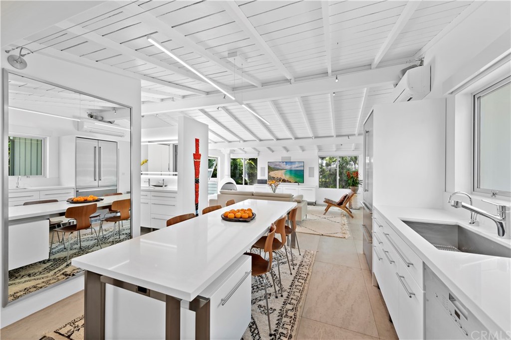 239 Fairview Street Laguna Beach, CA 92651 - Photo 17 of 67