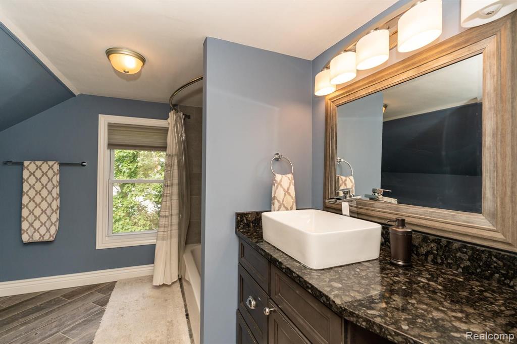 2341 West Auburn Road Rochester Hills, MI 48309 - Photo 17 of 57