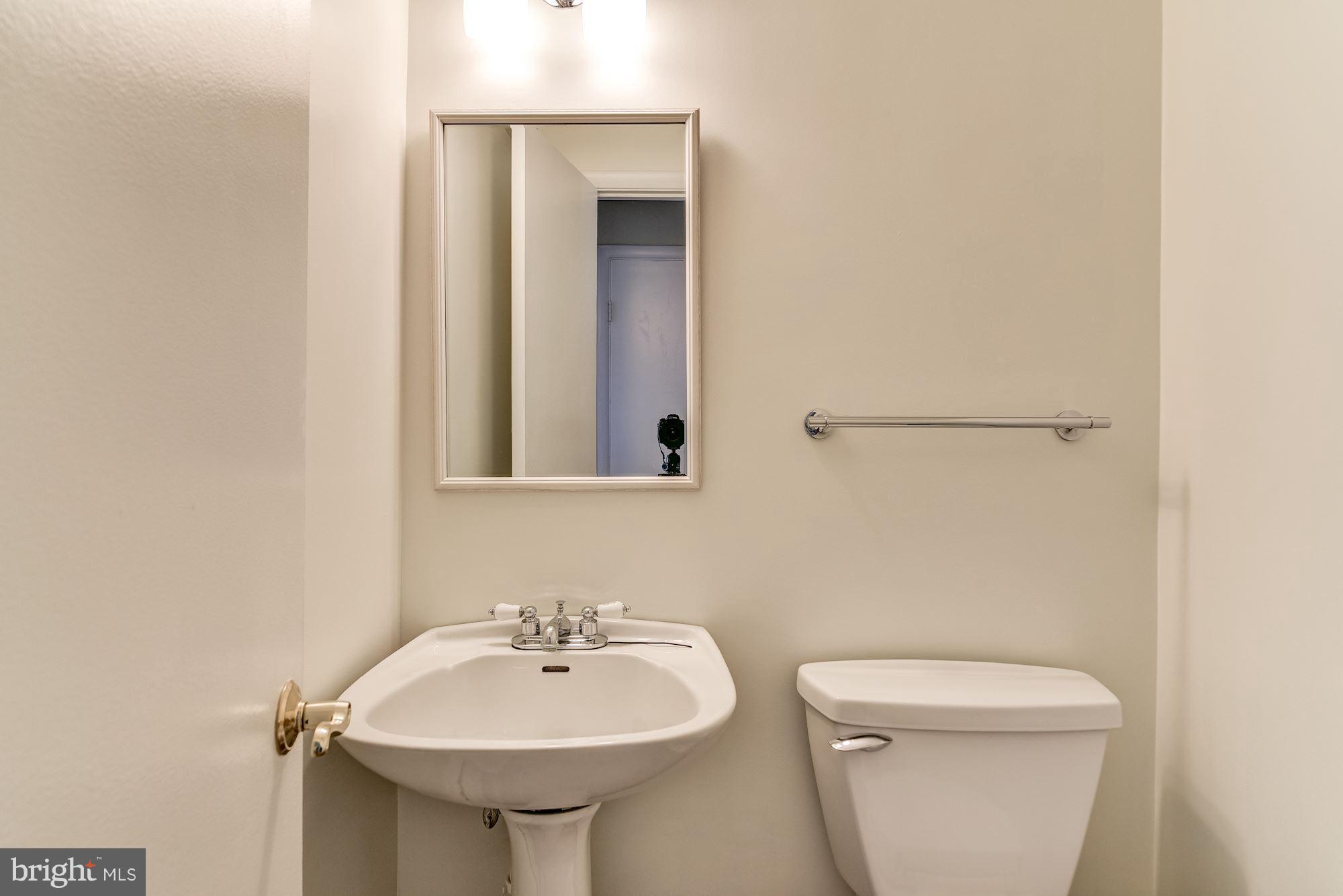 6212 Rockhurst Road Bethesda, MD 20817 - Photo 24 of 29 Bath