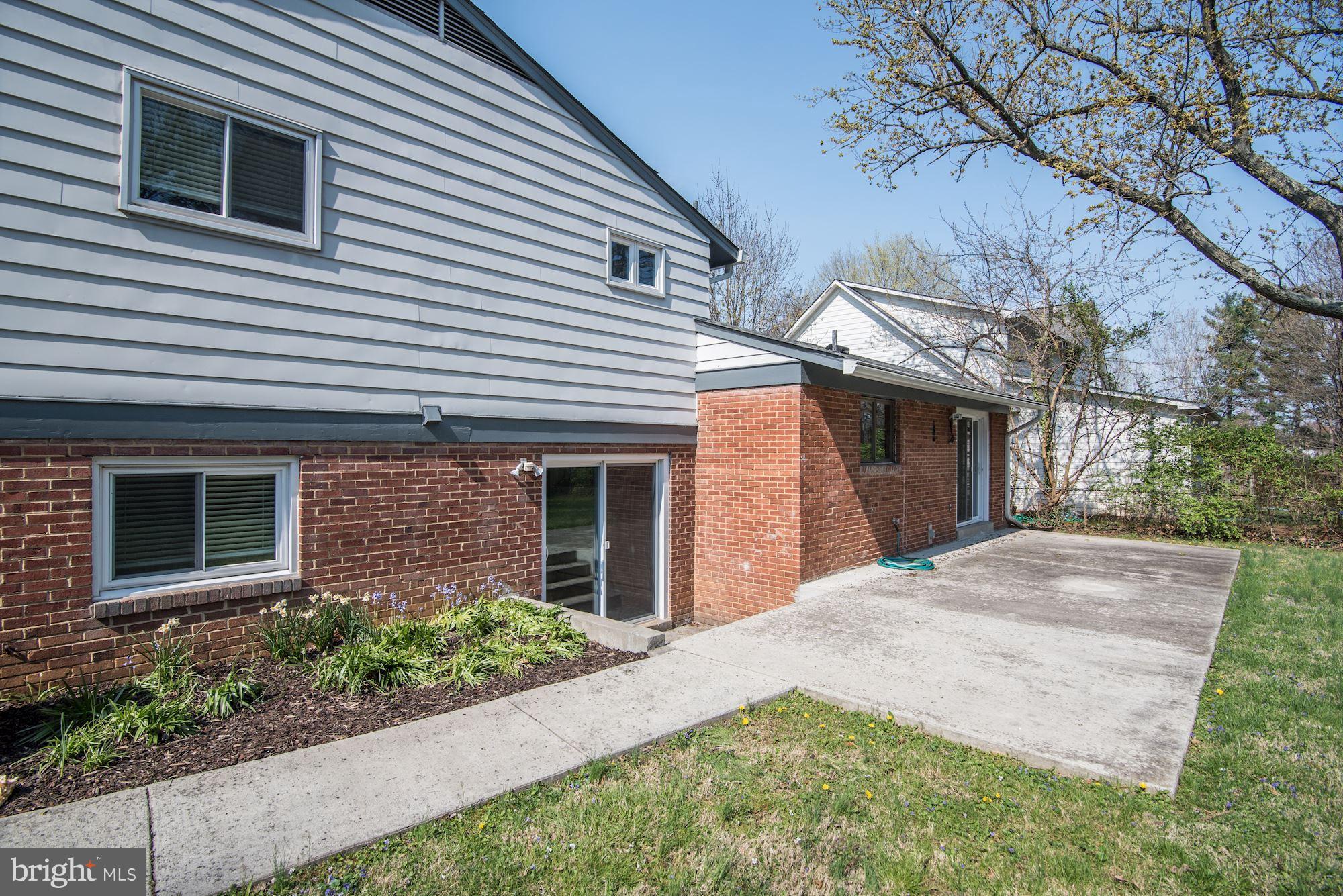 6212 Rockhurst Road Bethesda, MD 20817 - Photo 28 of 29 Exterior (Rear)