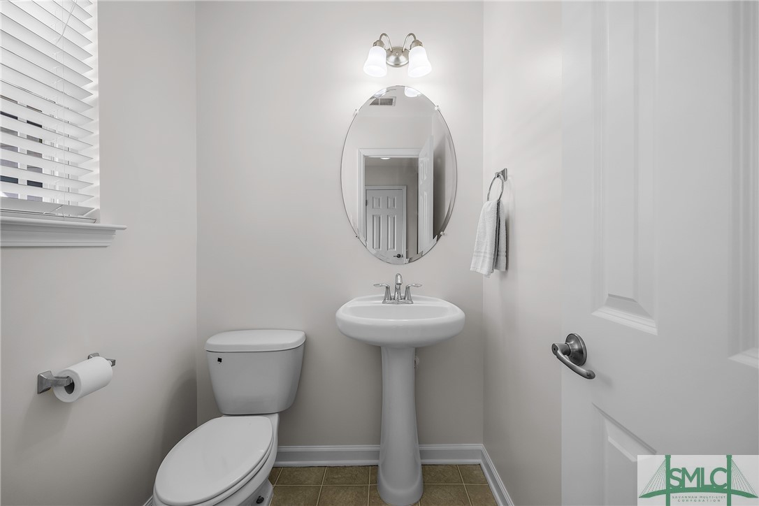 70 Winter Lake Circle Savannah, GA 31407 - Photo 11 of 36