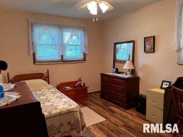 $185,000 | 11 Lincoln Road, Canton, IL 61520