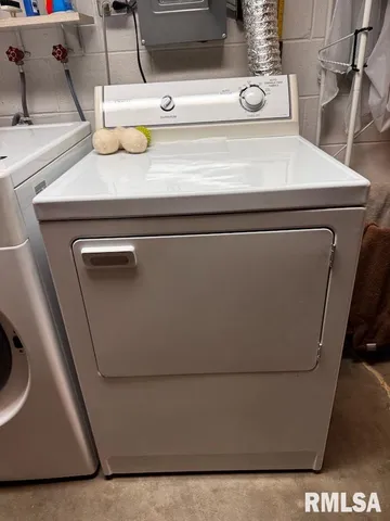 $185,000 | 11 Lincoln Road, Canton, IL 61520